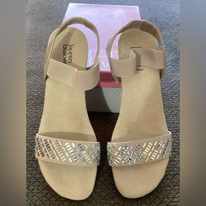 Lauren Blackwell beige wedge sandals size 8.